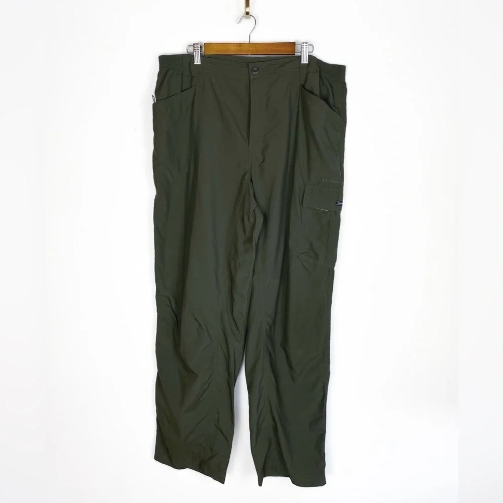 COLUMBIA Titanium Army Green Hiking Pants Mens size XL